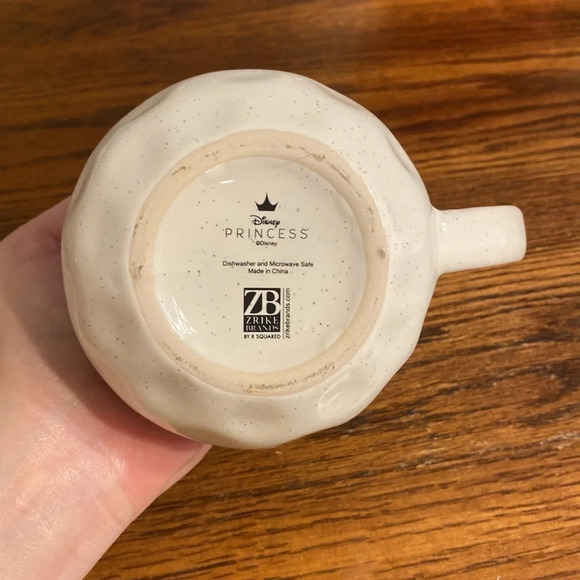 Disney Princesses Belle mug - Picture 6 of 6